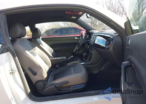 2015 Volkswagen Beetle 1.8T Fleet Edition из США, поврежденный, VIN 3VWF17AT3FM654924